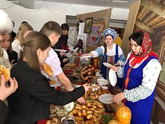 В Питерке дан старт Году единства народов России